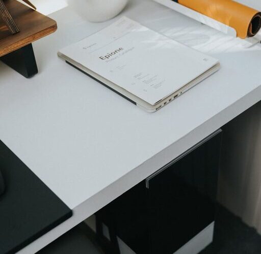 Tips for Organizing a Clutter-Free Workspace to Boost Productivity and Creativity